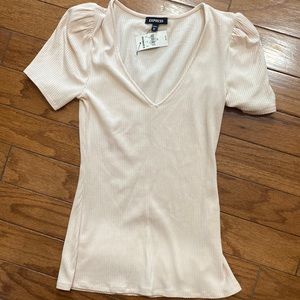 NET express puff sleeved v neck top. XS